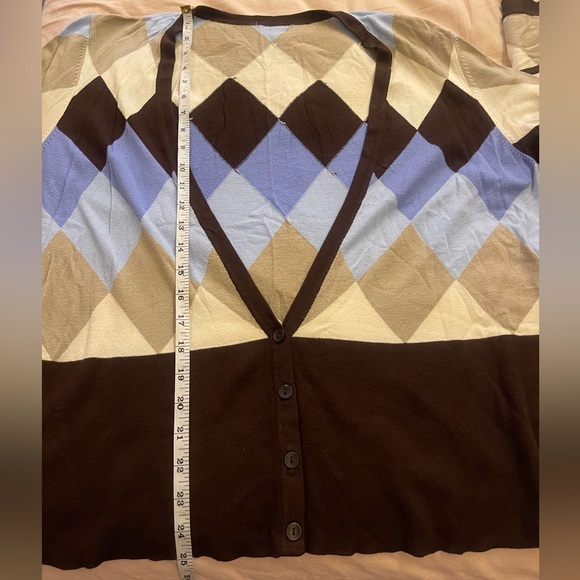 Two Piece Argyle Vest and Sweater Set - Picture 5 of 7